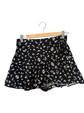 Zara Black  White Floral Mini Skort Preppy Feminine M
